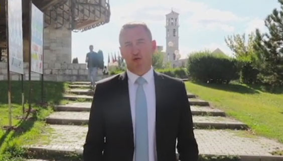 Аљбин Курти прави Велику Албанију са Рашићем